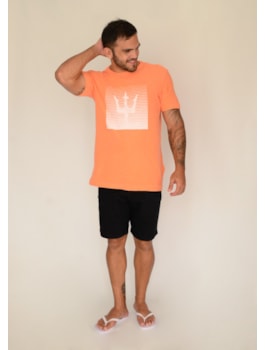 CAMISETA OSKLEN MASC ROUGH TRIDENTE GRACO LARANJA
